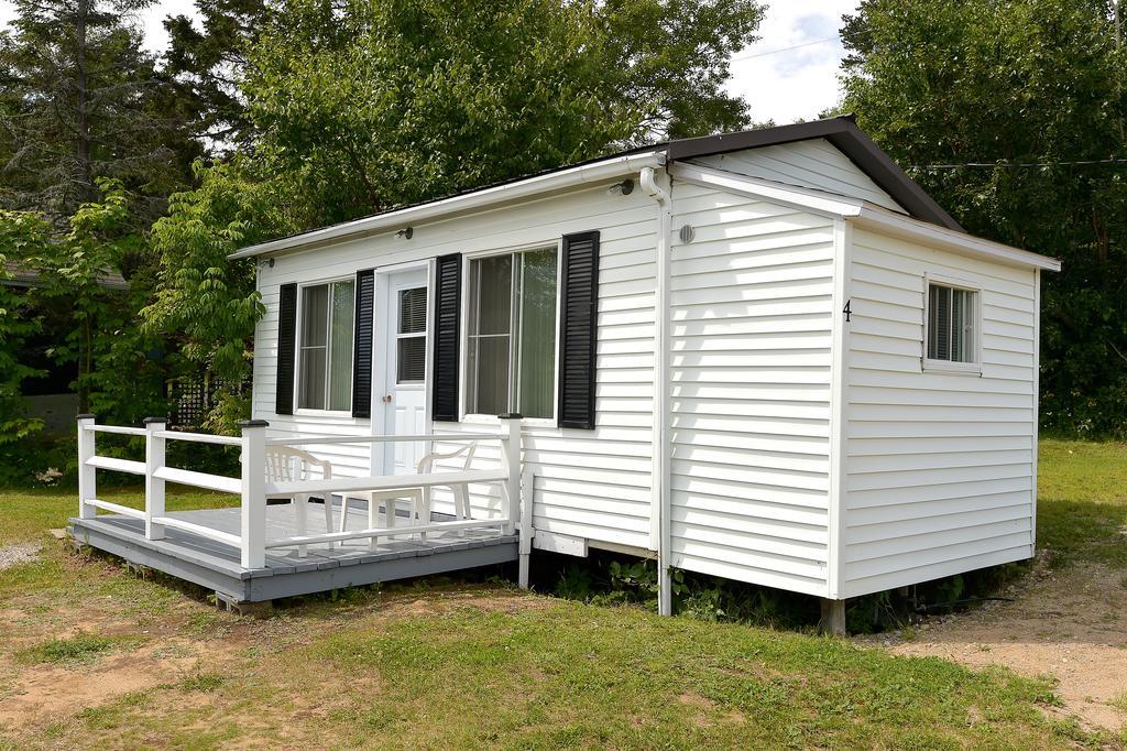 Auberge Sur Mer Charlevoix Saint-Simeon  ภายนอก รูปภาพ