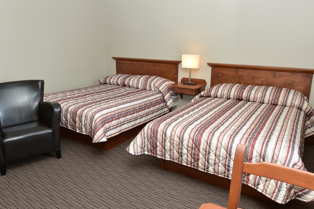Auberge Sur Mer Charlevoix Saint-Simeon  ภายนอก รูปภาพ