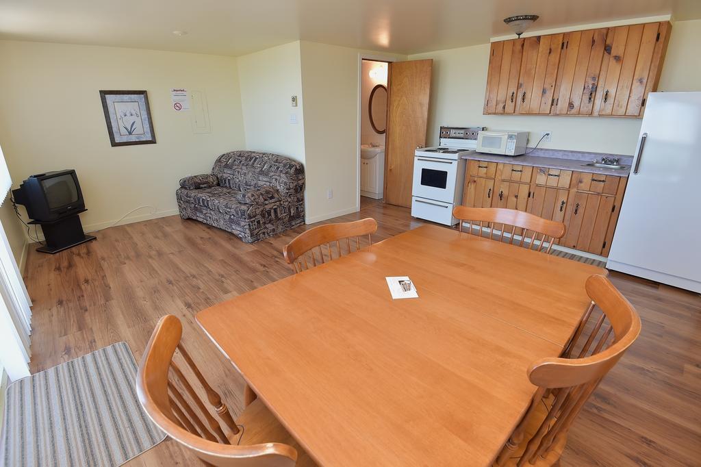 Auberge Sur Mer Charlevoix Saint-Simeon  ภายนอก รูปภาพ