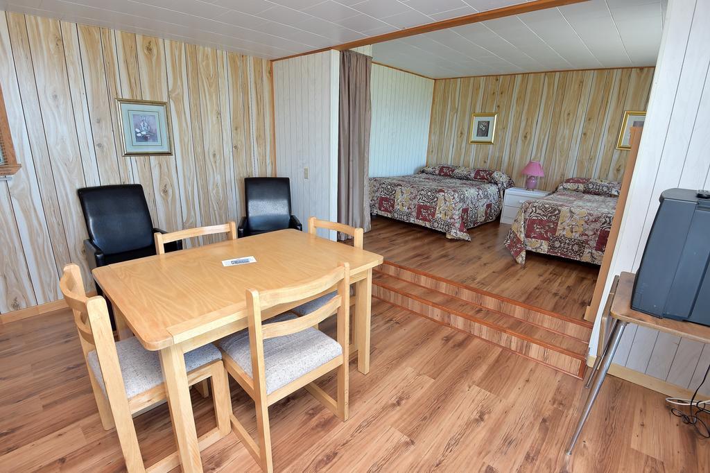 Auberge Sur Mer Charlevoix Saint-Simeon  ภายนอก รูปภาพ