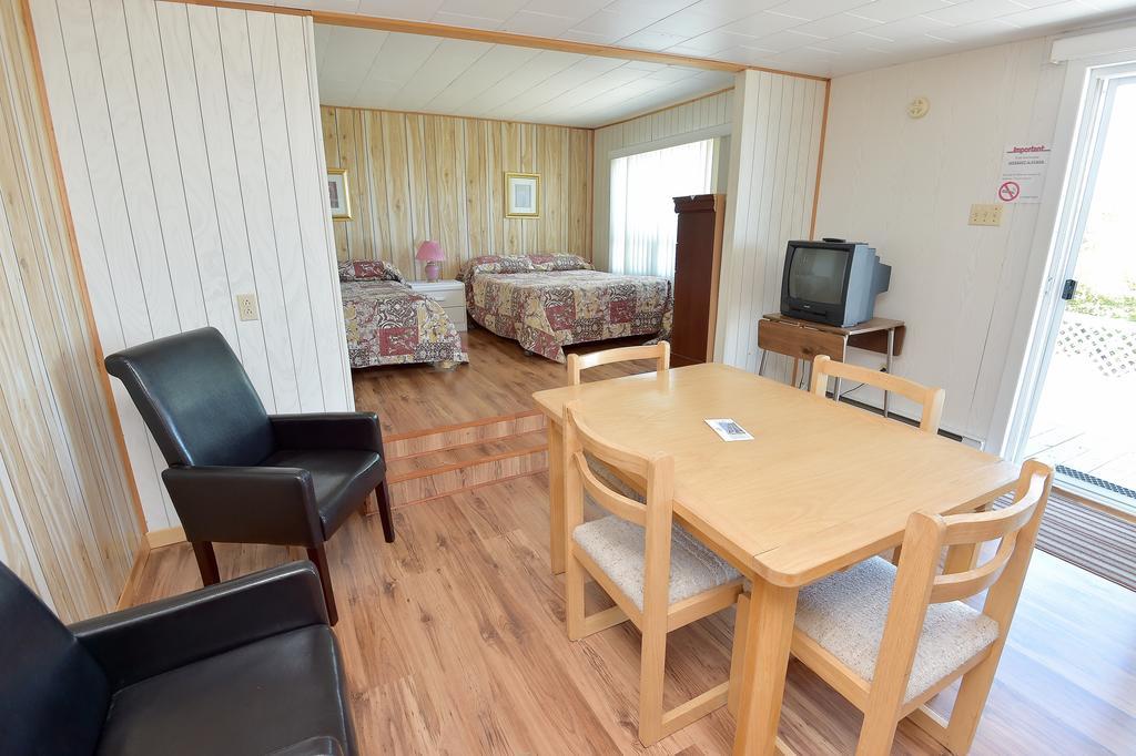 Auberge Sur Mer Charlevoix Saint-Simeon  ภายนอก รูปภาพ