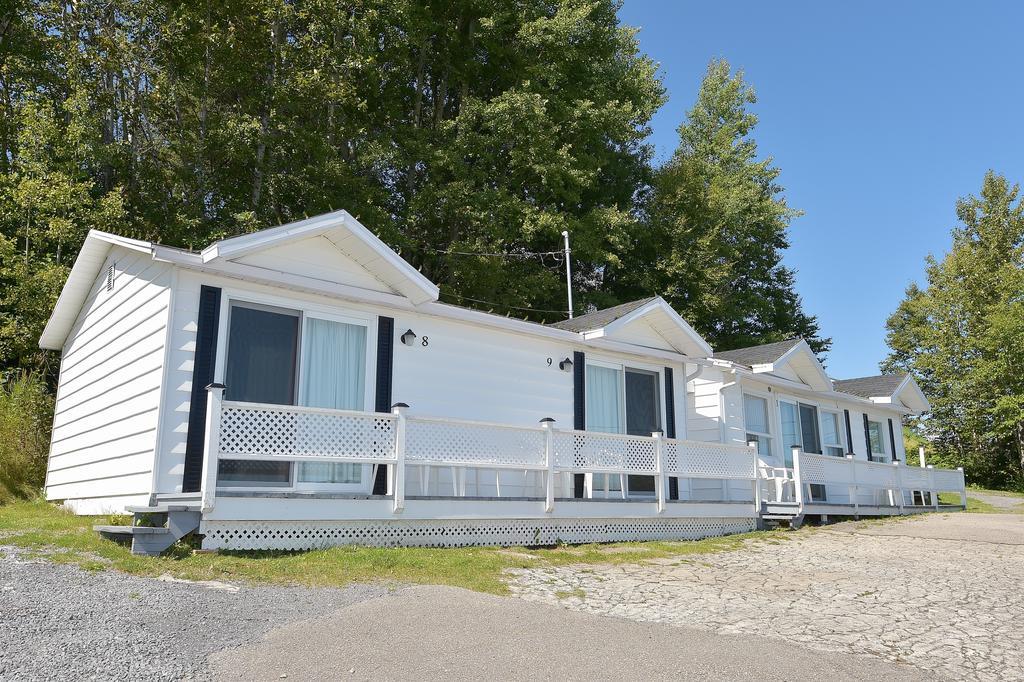 Auberge Sur Mer Charlevoix Saint-Simeon  ภายนอก รูปภาพ