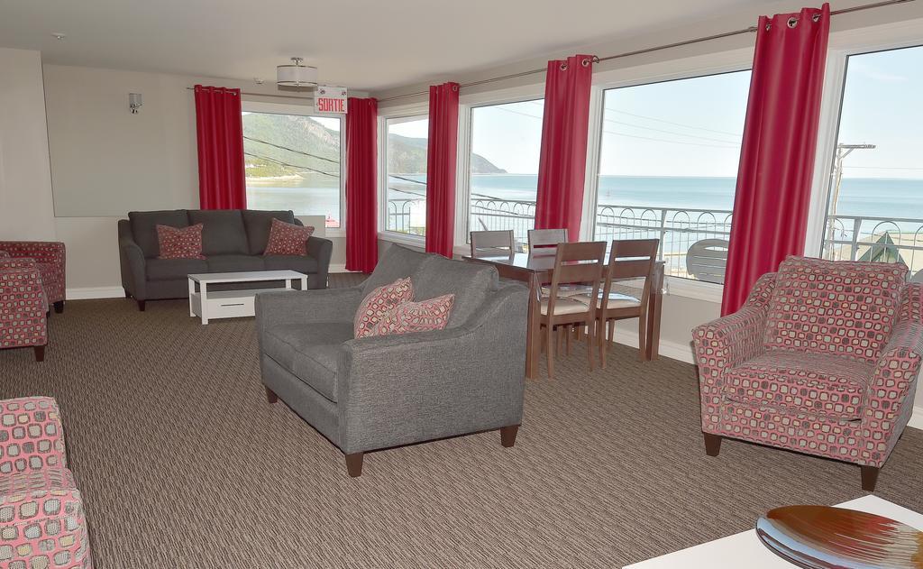 Auberge Sur Mer Charlevoix Saint-Simeon  ภายนอก รูปภาพ